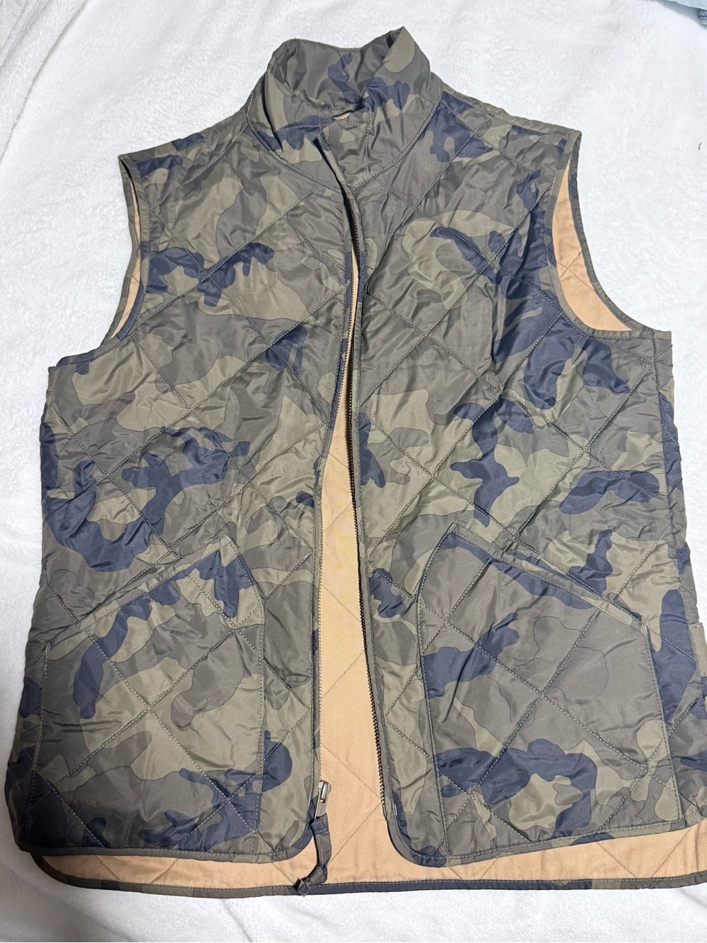 Men's Quilted Camo Vest - Green/Beige